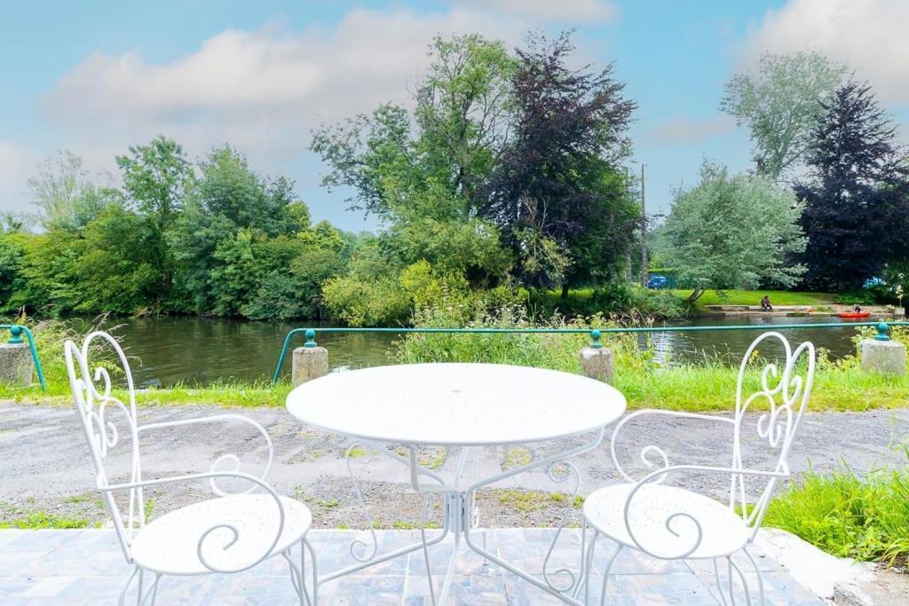 Les Berges De L'Oust Apartment Malestroit Luaran gambar